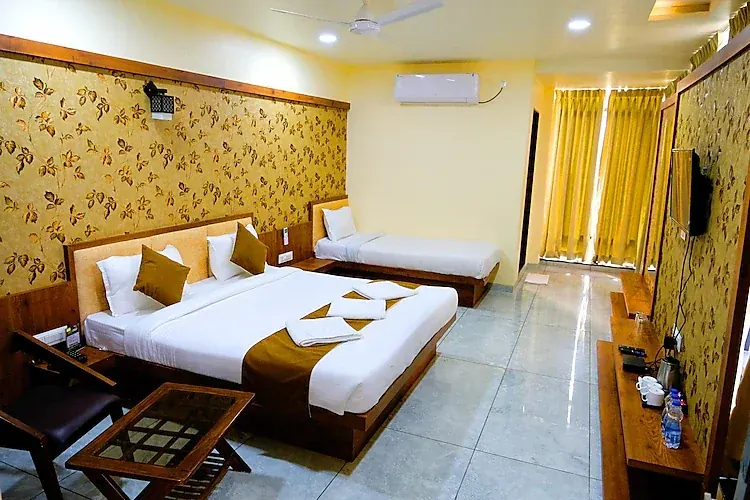 AC Premium Room at Hotel Sai Inn
