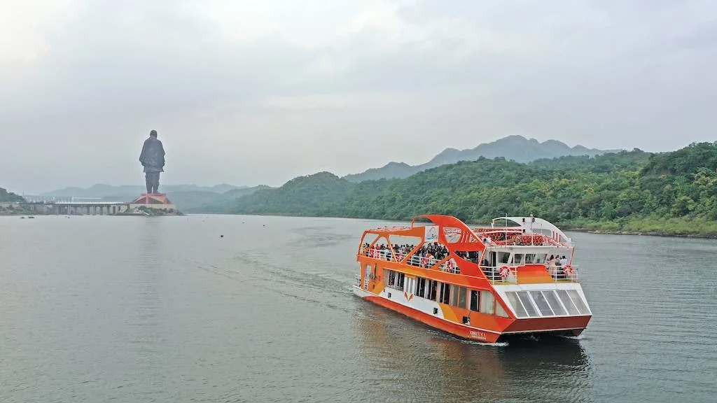 Ekta Cruise — photo 1