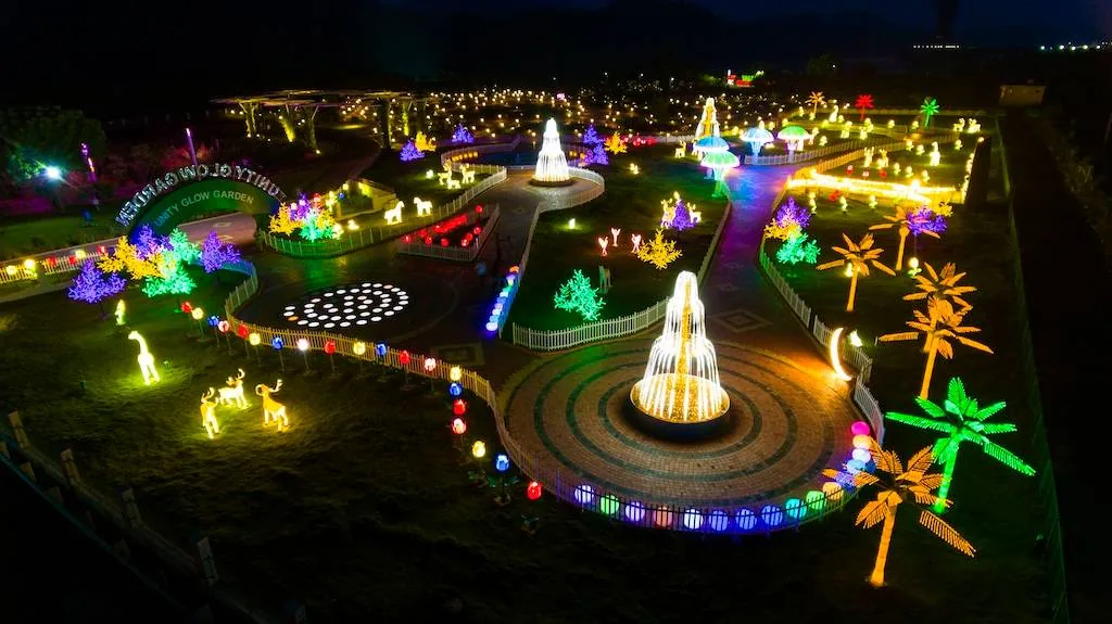 Unity Glow Garden — photo 4